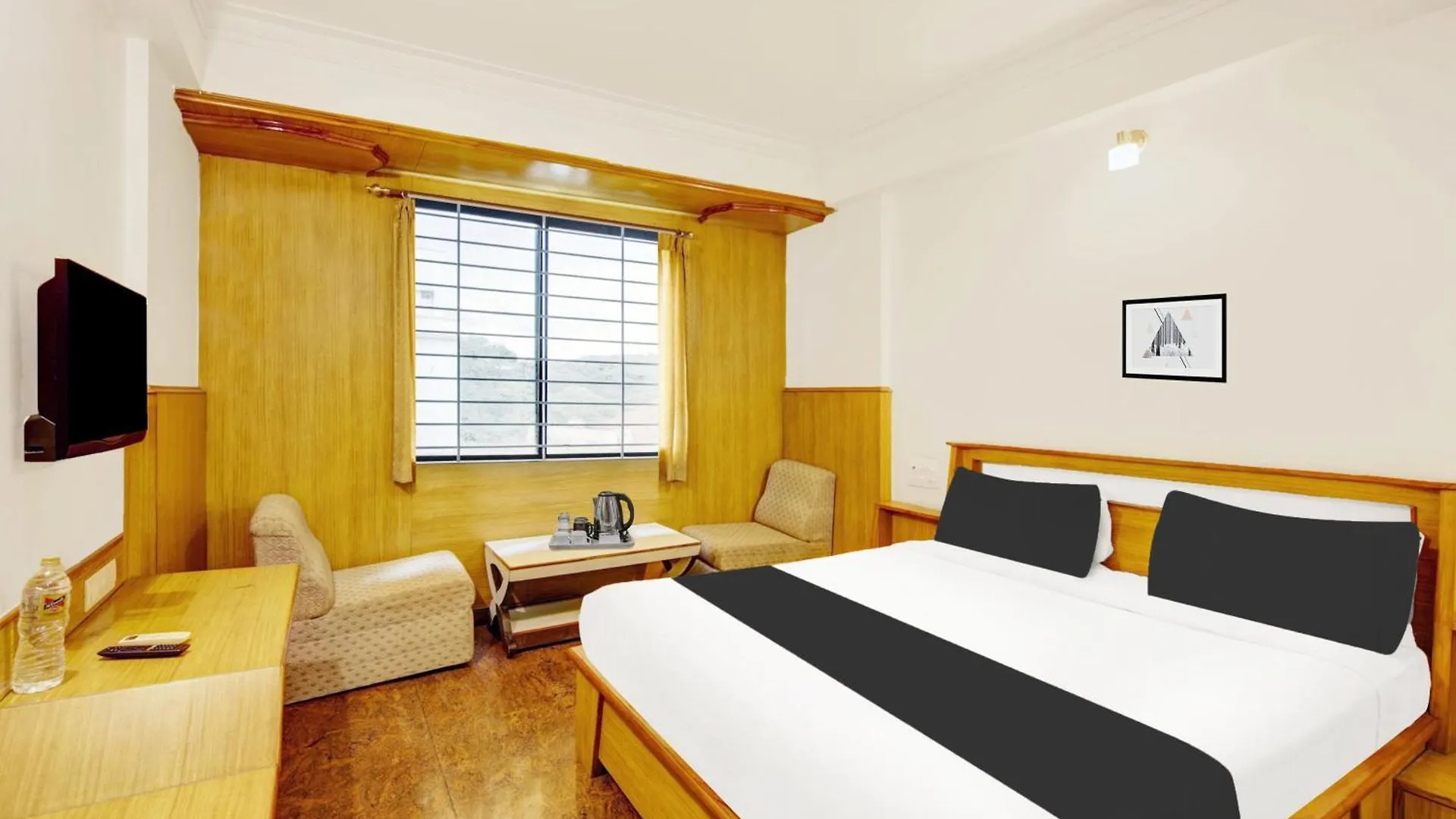 ***  Super Townhouse Mysore City Centre Formerly Hotel Mahendra India