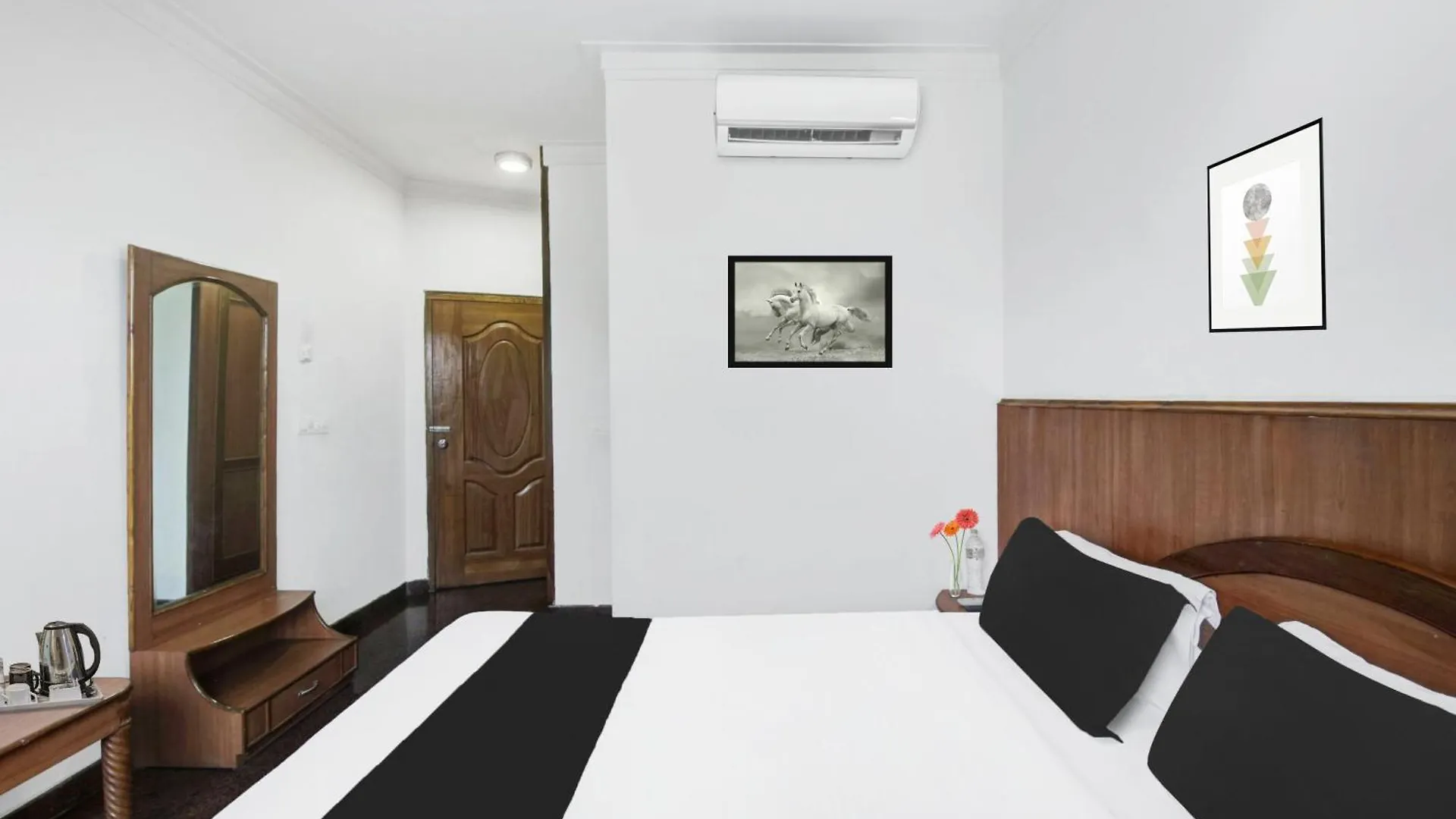 Super Townhouse Mysore City Centre Formerly Hotel Mahendra Индия