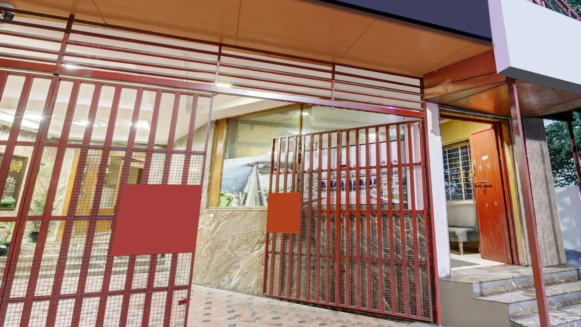 Super Townhouse Mysore City Centre Formerly Hotel Mahendra 3*,